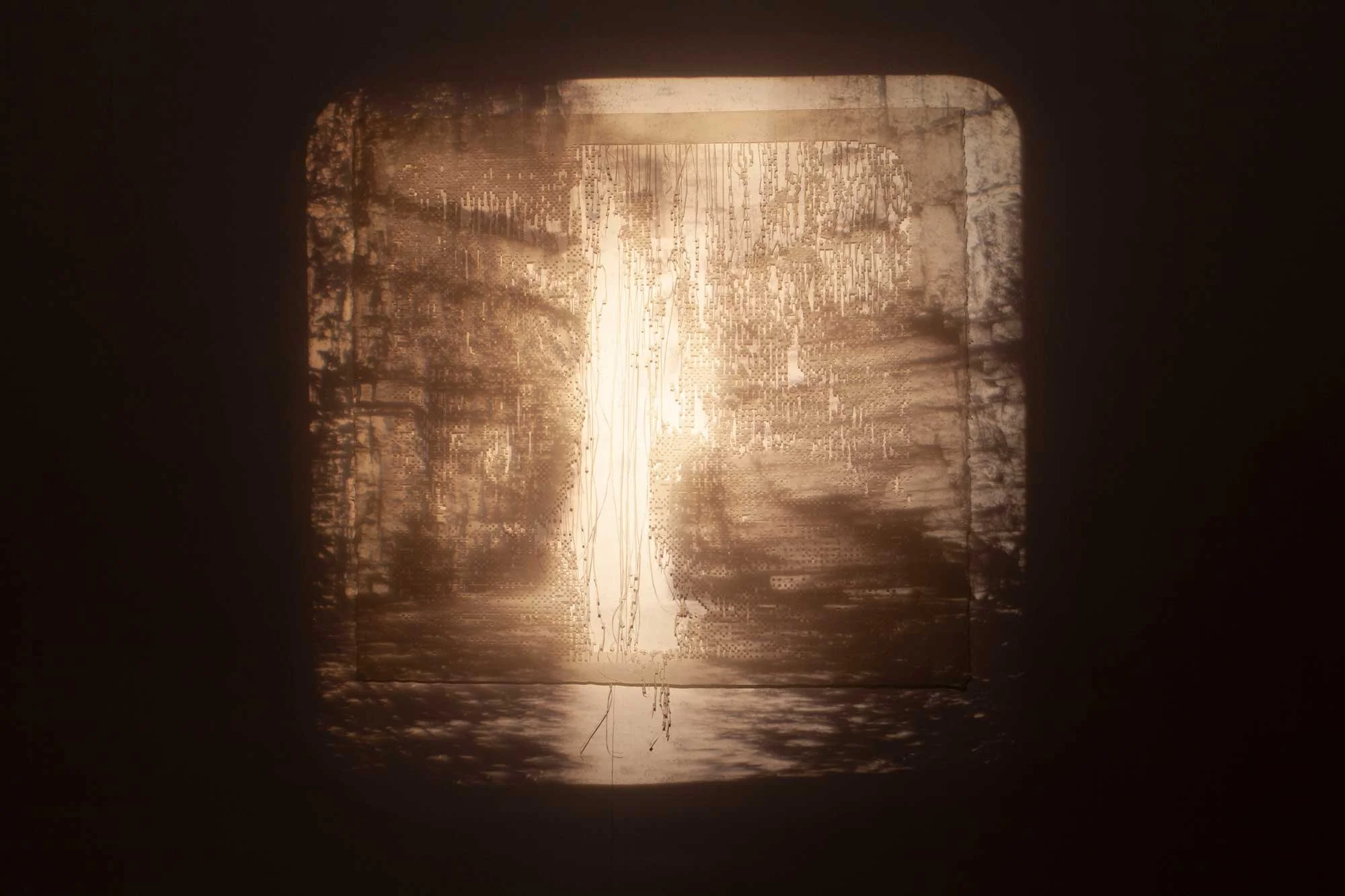 2c.-Luminous-Fall---detail.jpg