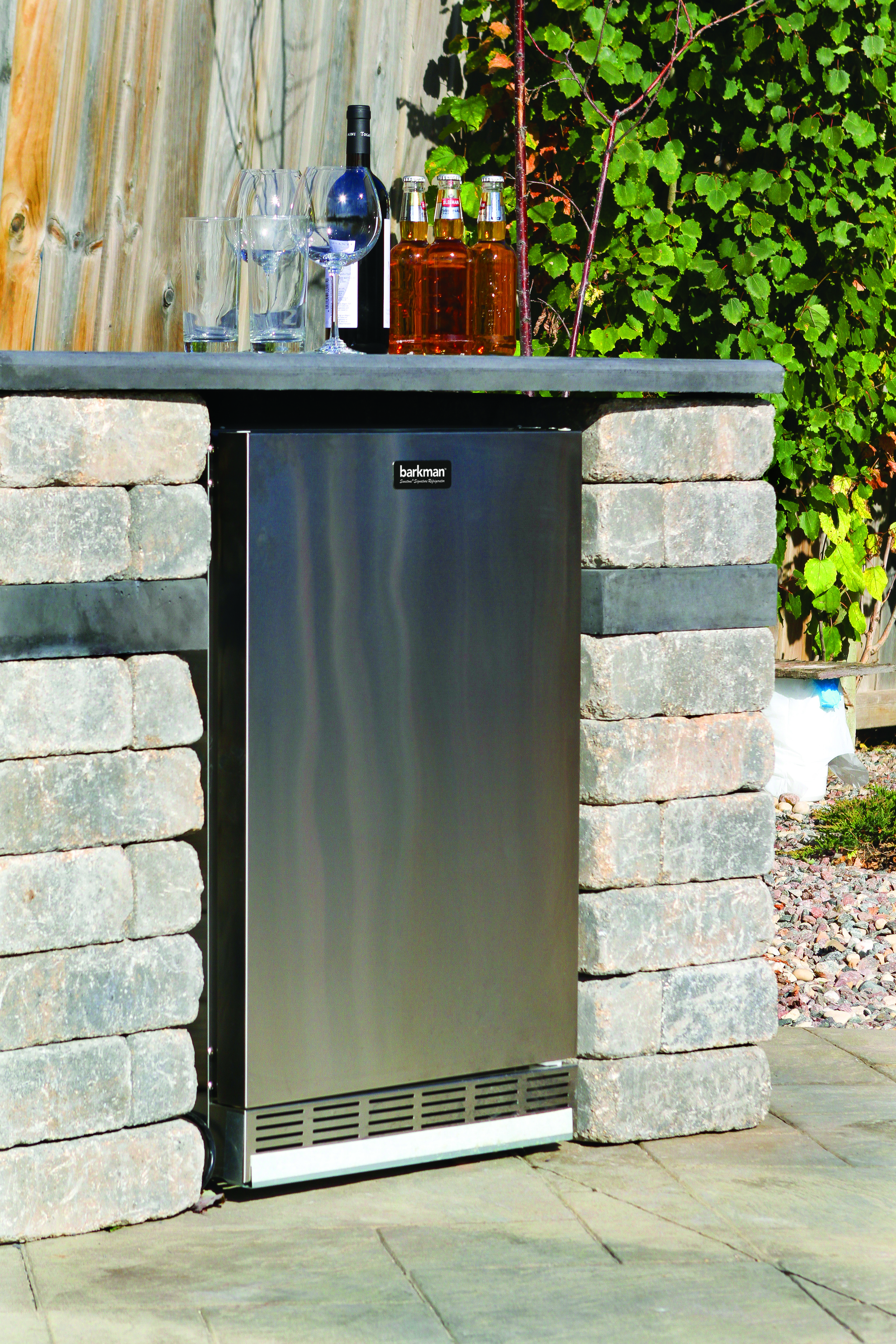  B: Fridge Unit
