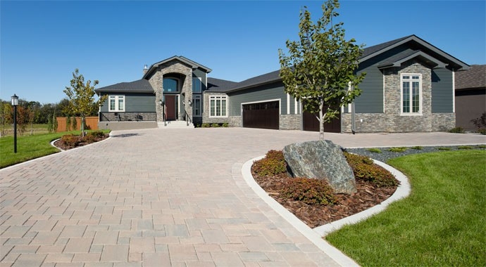 verano_driveway.jpg