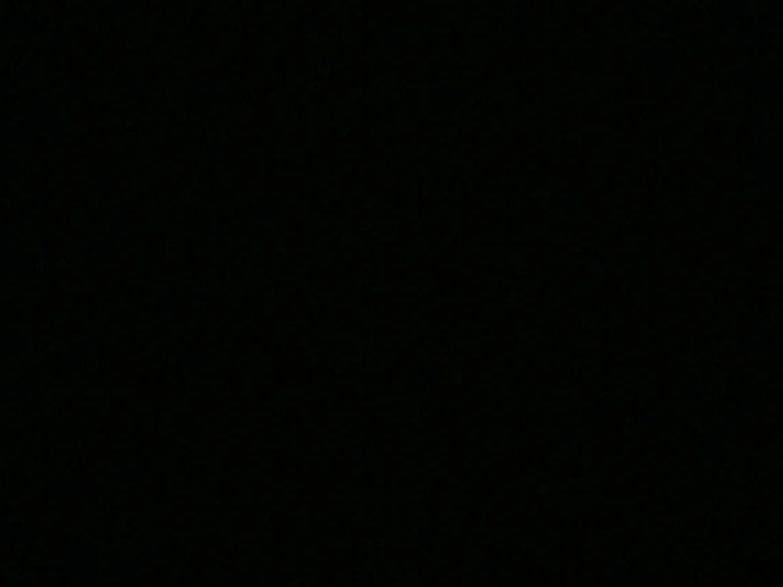 Black_01.jpg