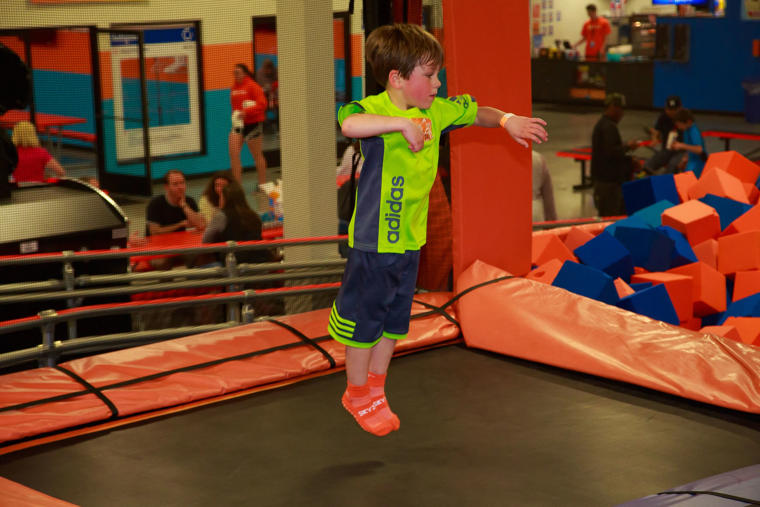 EXPORT - 2016-04.17 Henry's B-Day at SkyZone-3L7A4227.jpg