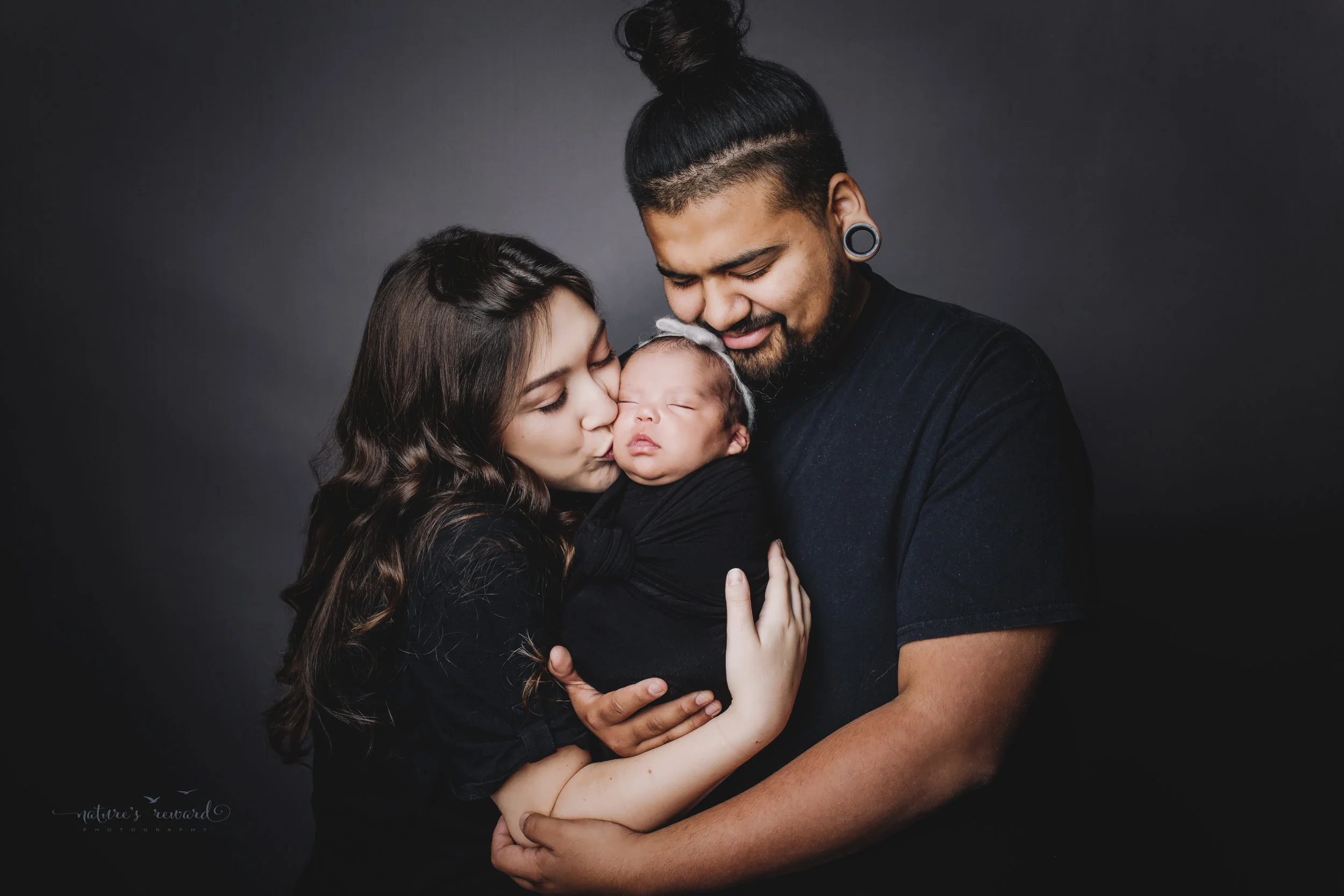 Family newborn portrait by Nature’s Reward Photography