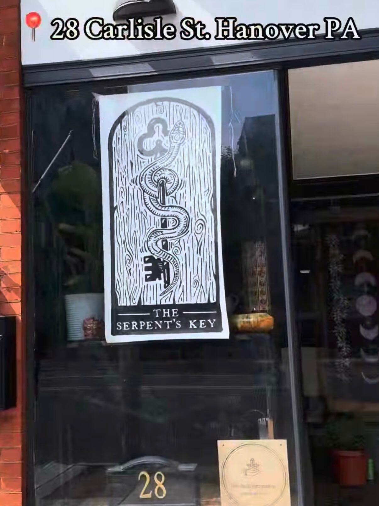 In celebrating some of the flippin&rsquo; gorgeous indie bookshops who stock my books, prepare to be enchanted (I know I am!) by @the_serpents_key owned by @the_stitching_witch 
✨
If you are in Hanover, Philadelphia don&rsquo;t miss this shoppe and s