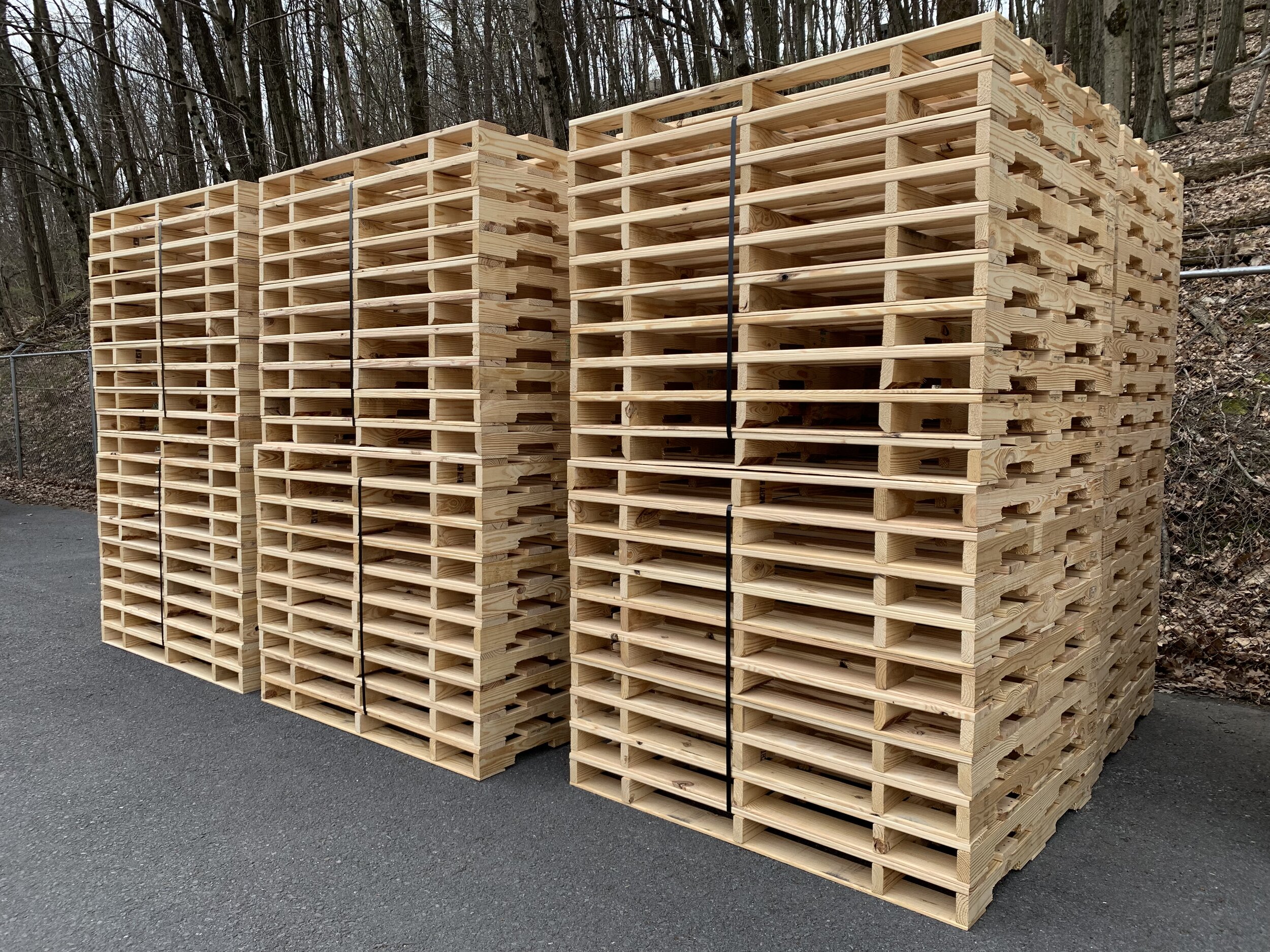 Best Pallet Company in Harrisburg, PA | Buy Wooden Pallets & Shipping