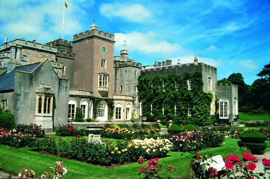 Powderham_Castle_2.jpg