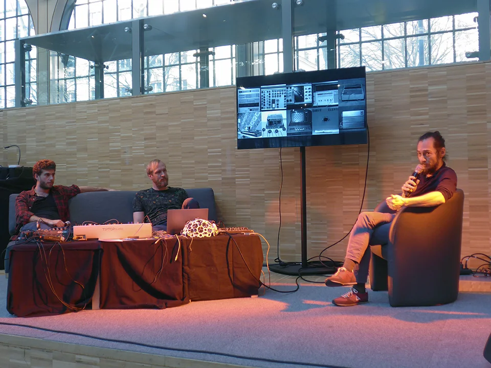 EEG_MAKERS_PARIS_02-2018_SMALL_L1110133.jpg