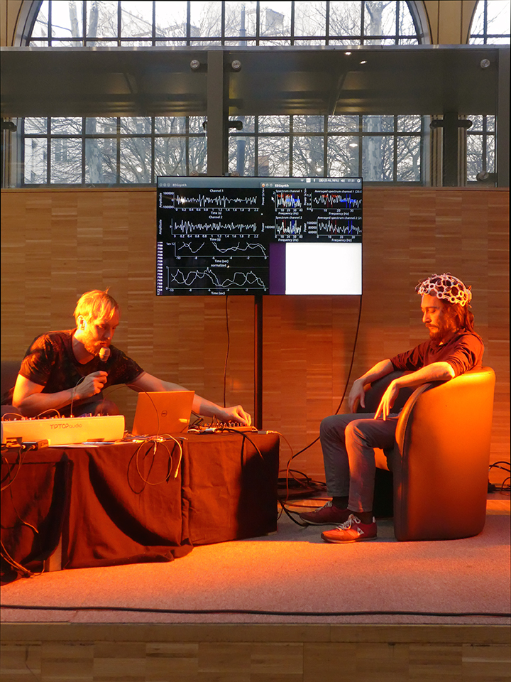 EEG_MAKERS_PARIS_02-2018_SMALL_L1110139.jpg