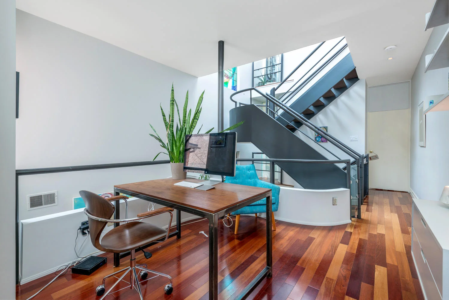 183 Seaton Street toronto ON-large-017-17-Office-1499x1000-72dpi.jpg