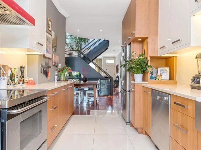 183 Seaton Street toronto ON-MLS_Size-014-14-Kitchen-640x480-72dpi.jpg