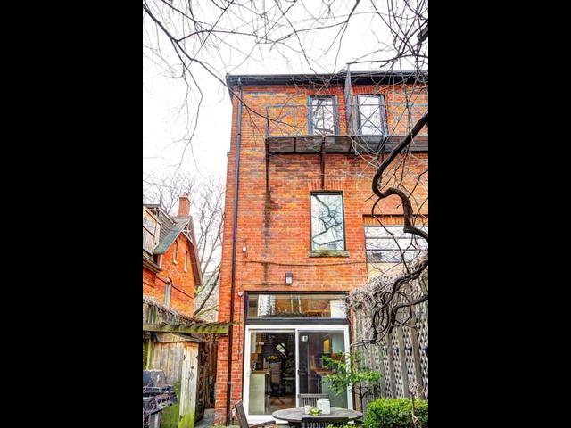 183 Seaton Street toronto ON-MLS_Size-037-37-Exterior-640x480-72dpi.jpg