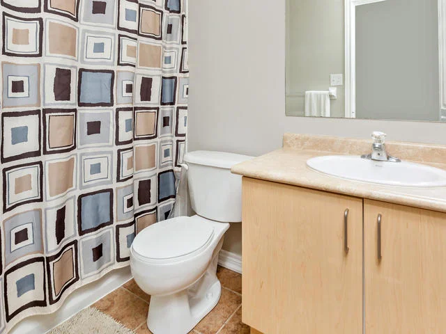 81 Soverigns Gate Barrie ON-MLS_Size-022-16-Ensuite-640x480-72dpi.jpg