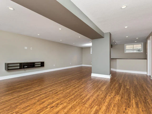 81 Soverigns Gate Barrie ON-MLS_Size-026-22-Recreation Room-640x480-72dpi.jpg
