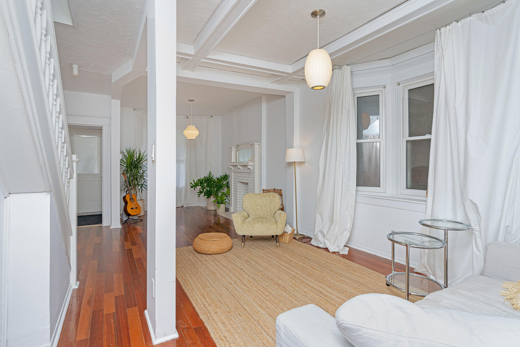 164 Essex Street Toronto ON-013-030-Living Room-MLS_Size.jpg