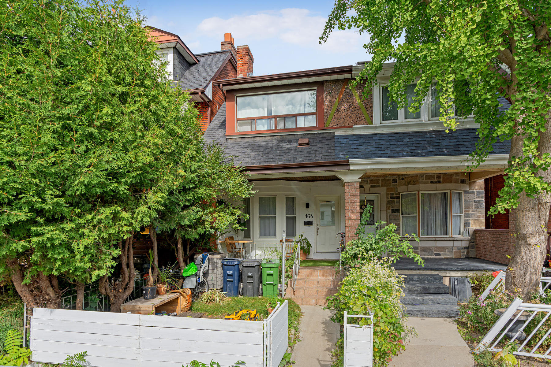 164 Essex Street Toronto ON-039-034-Exterior-MLS_Size.jpg