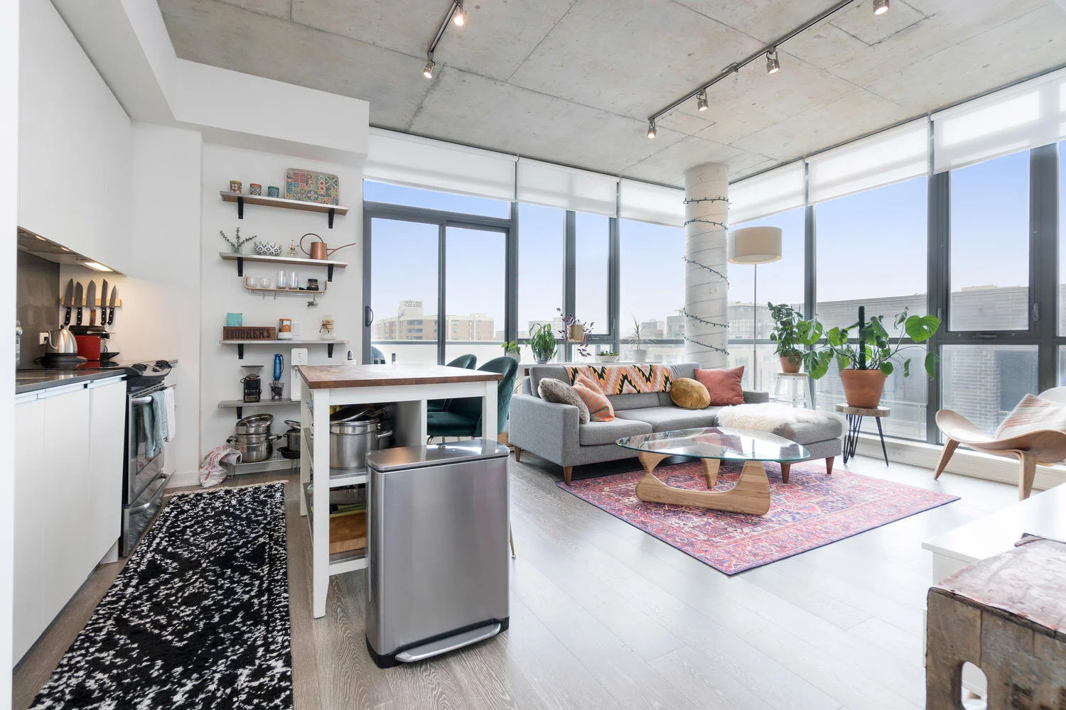 8 Gladstone Avenue 514 Toronto-large-009-006-Main Living Area-1500x1000-72dpi.jpg