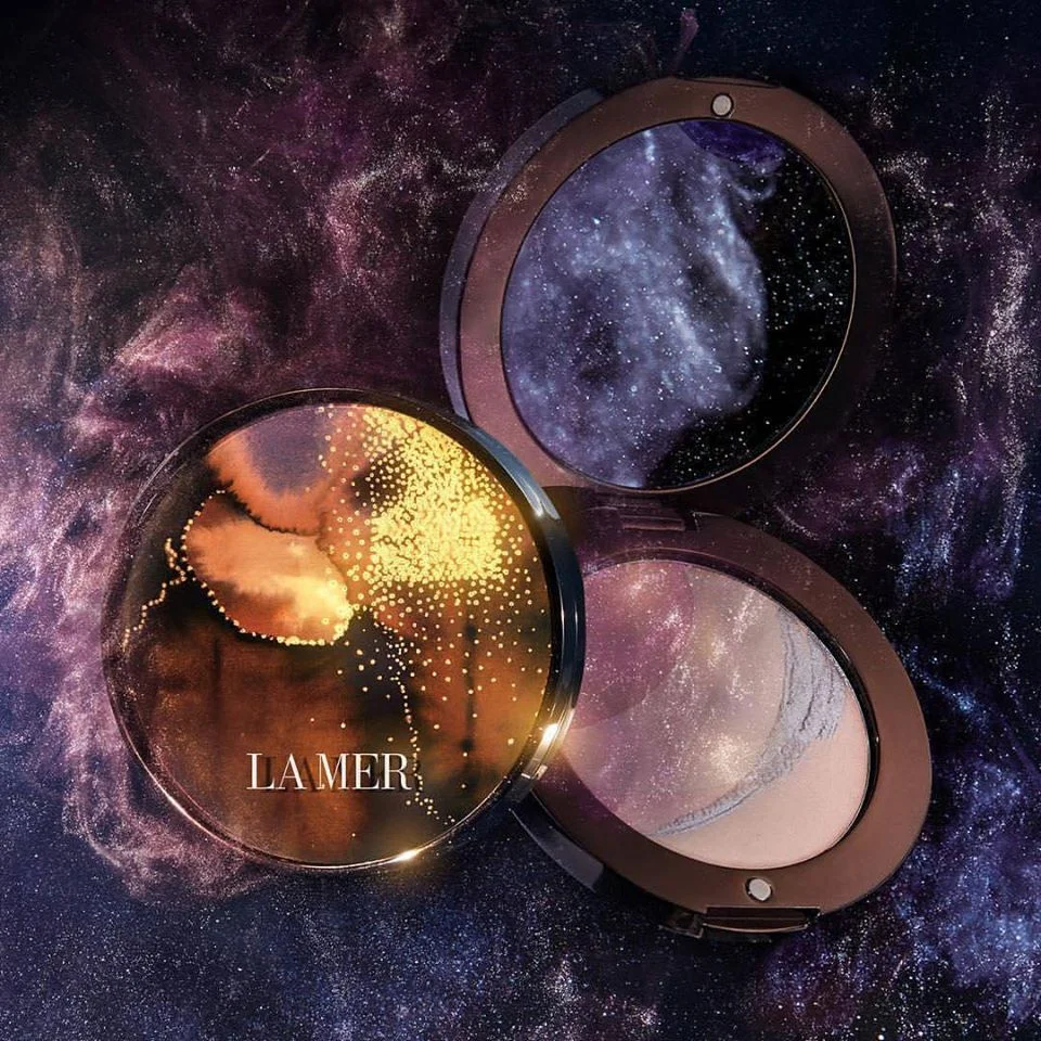 HannahPugh_AllIsNotLostXCremeDeLaMer design collaboration Illuminating powder.jpg