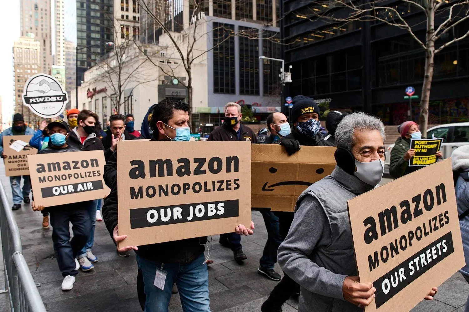 Amazon_Monopoly_Action_160.jpg