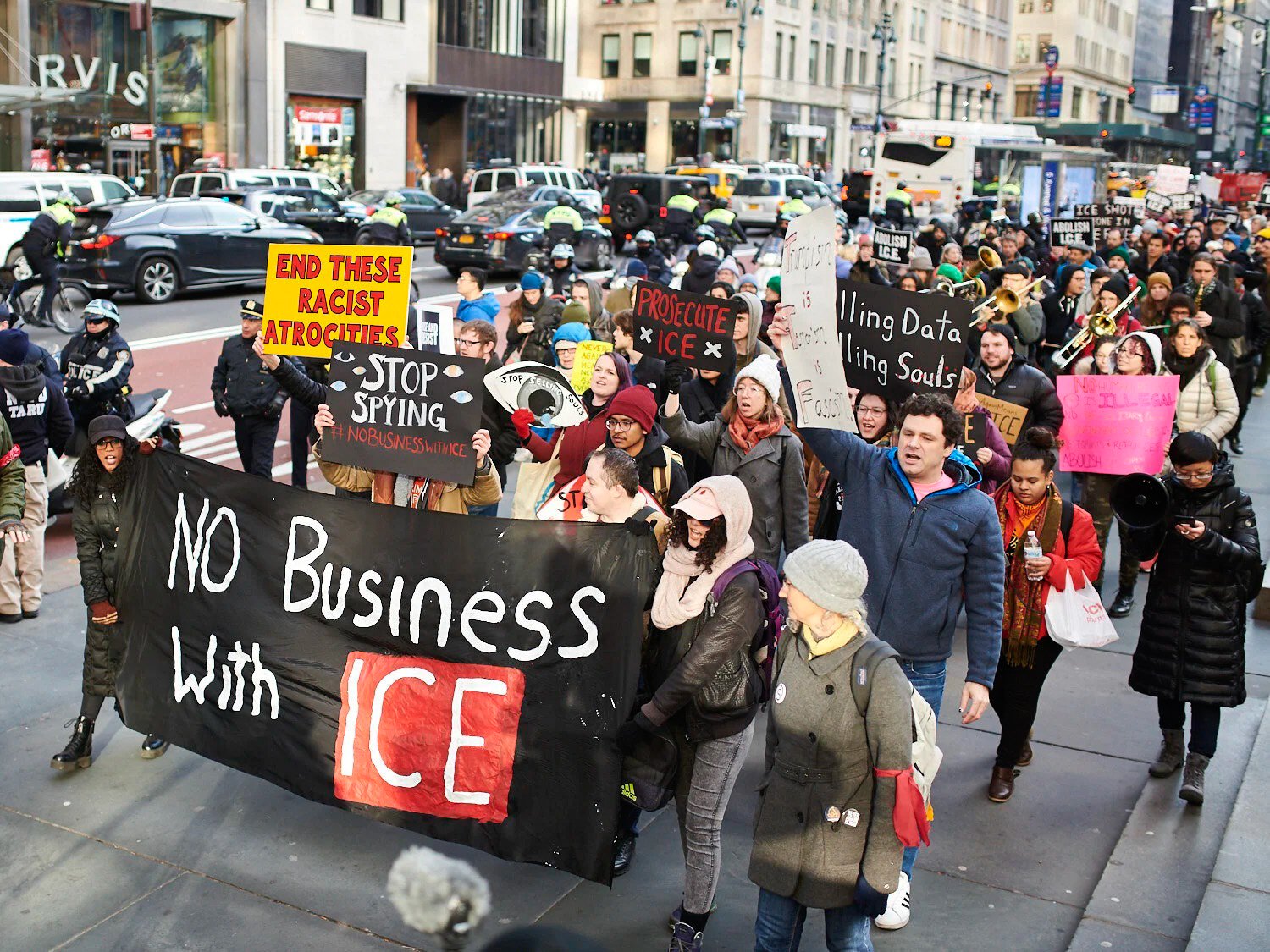 CloseTheCampsNYC_10_CREDIT_ZACHARY_SCHULMAN+copy.jpg