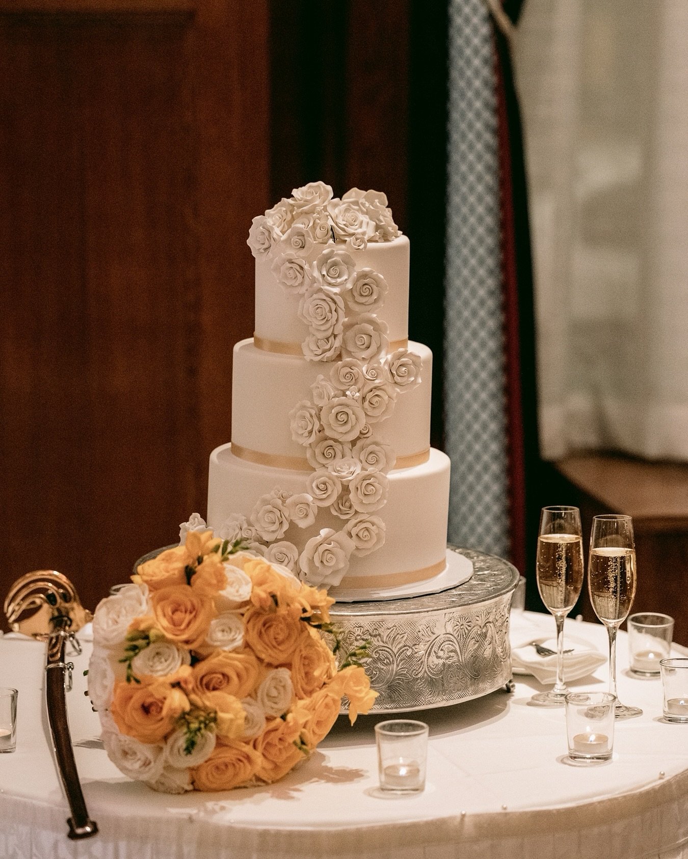 #michaelkressphoto #photographer #bethesda #BestOfBethesda #wedding #dcwedding #bethesdawedding #thehappycouple #love #weddingday #weddingphotographer #dcphotographer #bethesdaphotographer #bridal #engagement #justmarried #weddingstyle #perfectday #m