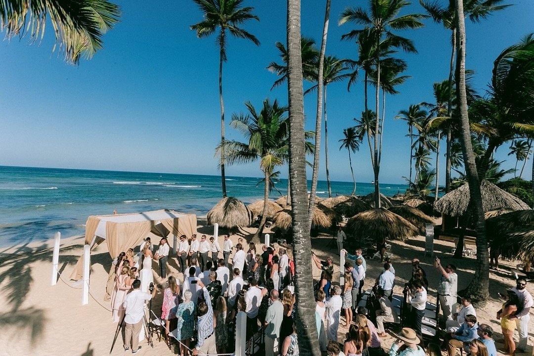 Destination&hellip;they do!
⠀⠀⠀⠀⠀⠀⠀⠀⠀
#michaelkressphoto #wedding #love #marriage #weddingday #dcphotographer #photographer #weddingphotographer #bridal #engagement #justmarried #destinationwedding #beachweddings