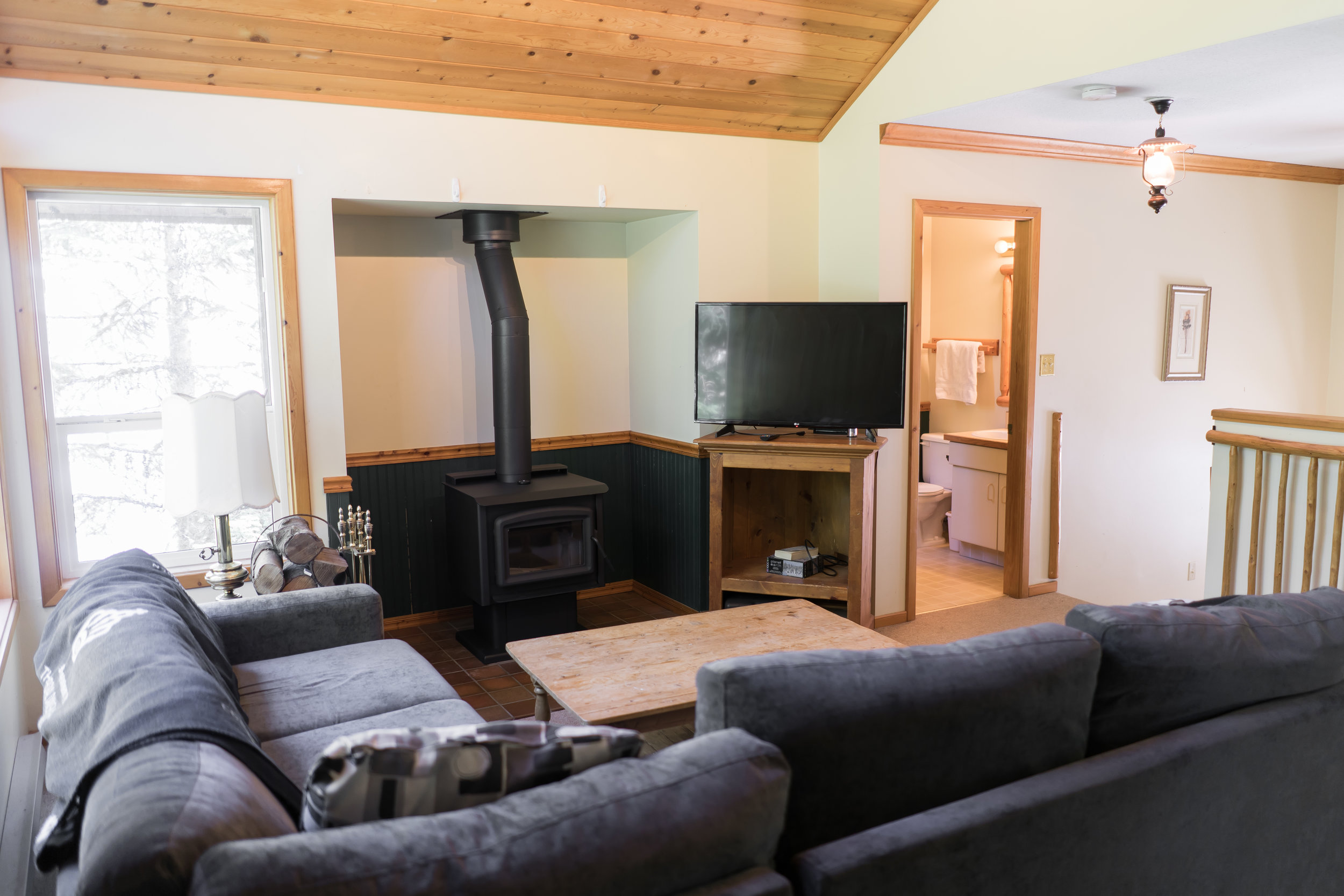 Callaghan Lodge Living Area - Ride On Whistler
