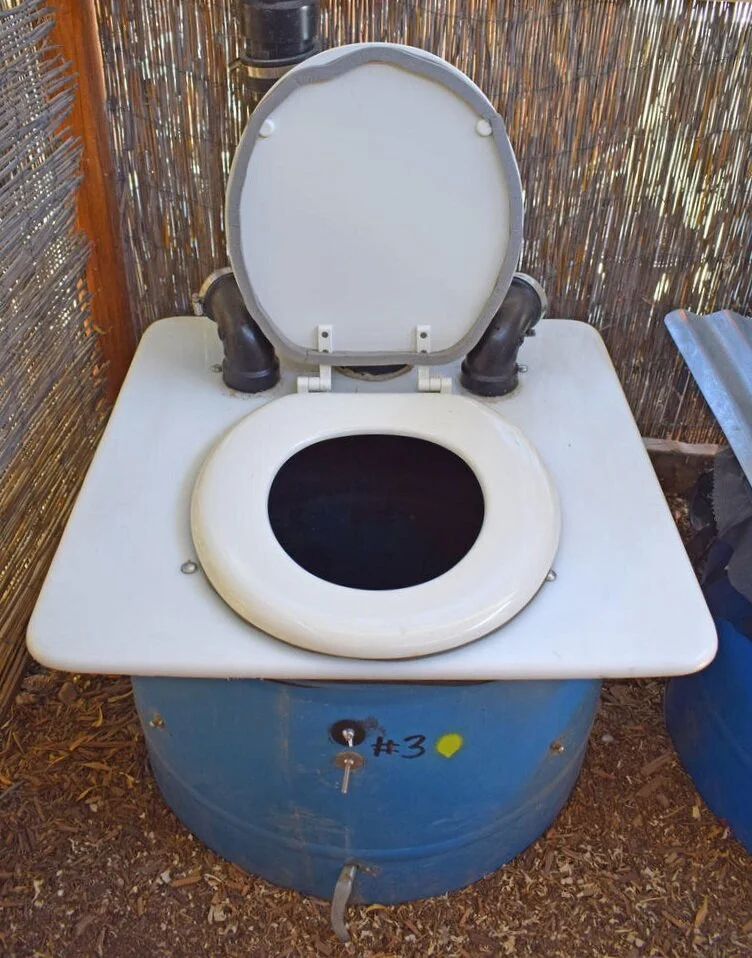 composting-toilet-barrel-system.jpg