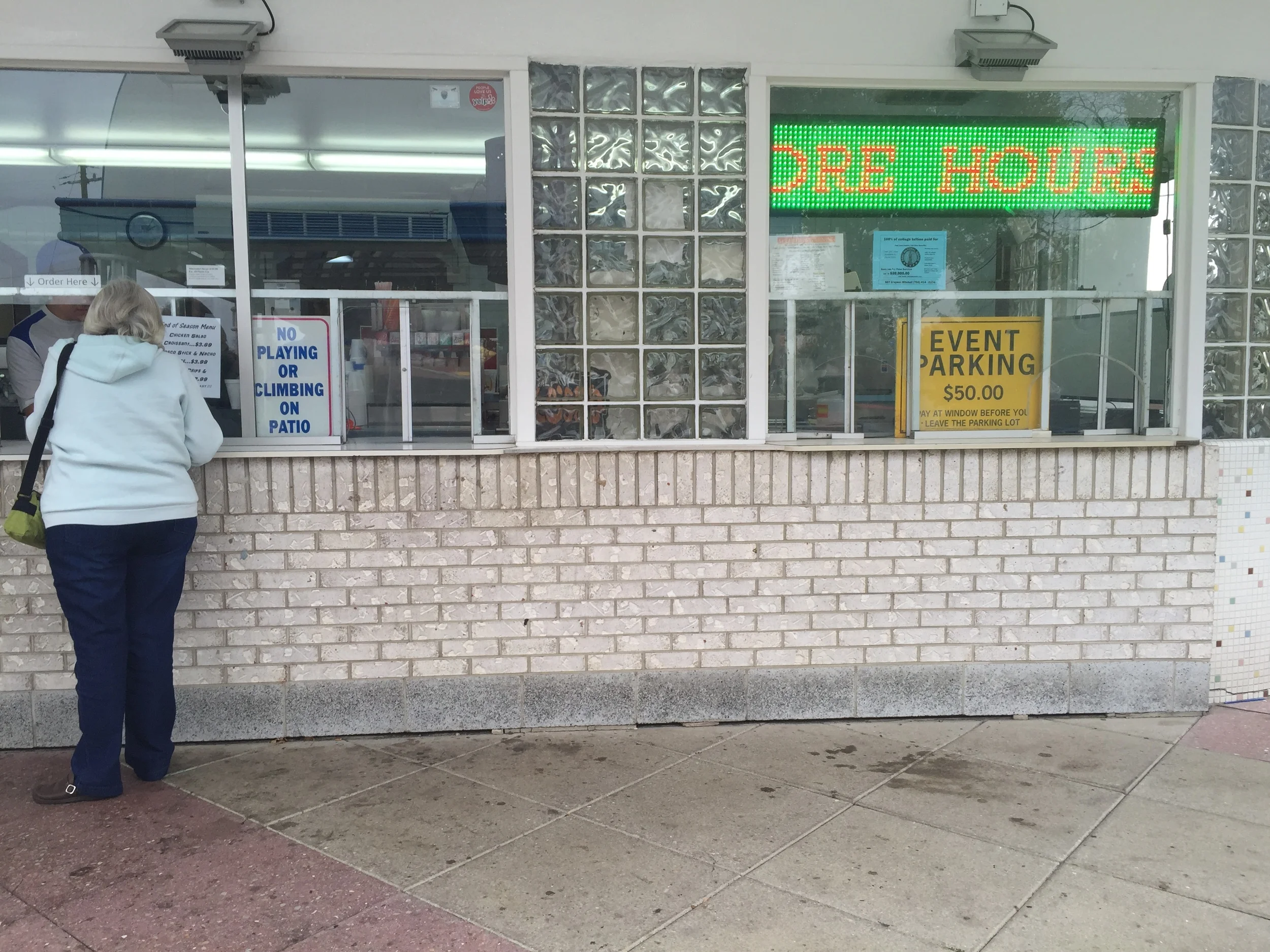 The "Cone" and "Sundae" windows