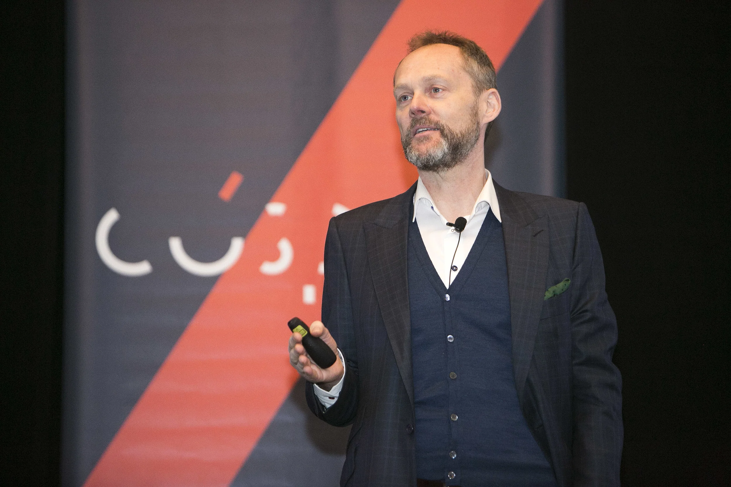 20160211_conferencia_phillipthomas_xg73.jpg