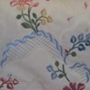 Lampasso Avorio Style: Silk ID: 10734 Retail Price: $60.90 Content: 100% Silk