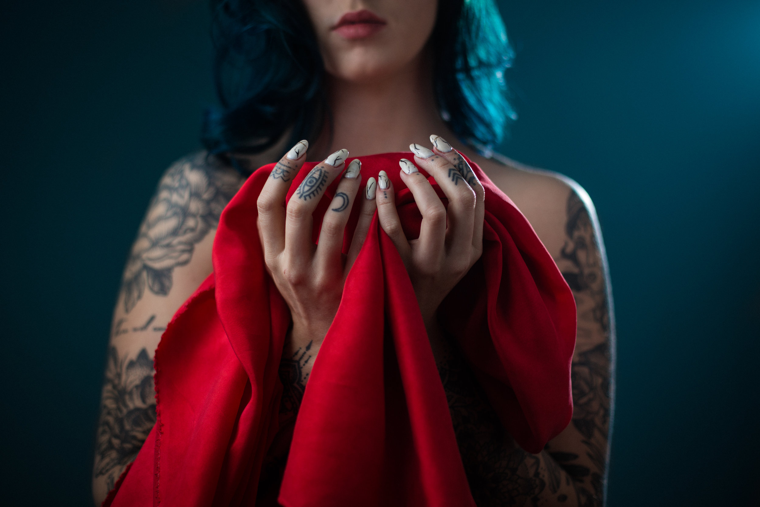 Photography: Lance Kenneth Blakney l Assistant: Jessica Chantelle l Model: Luna Lindsay l Silk/Stylist: Dee Wilkie