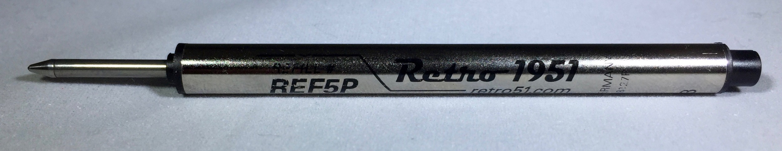 The capless rollerball refill has a 0.7 mm tip.