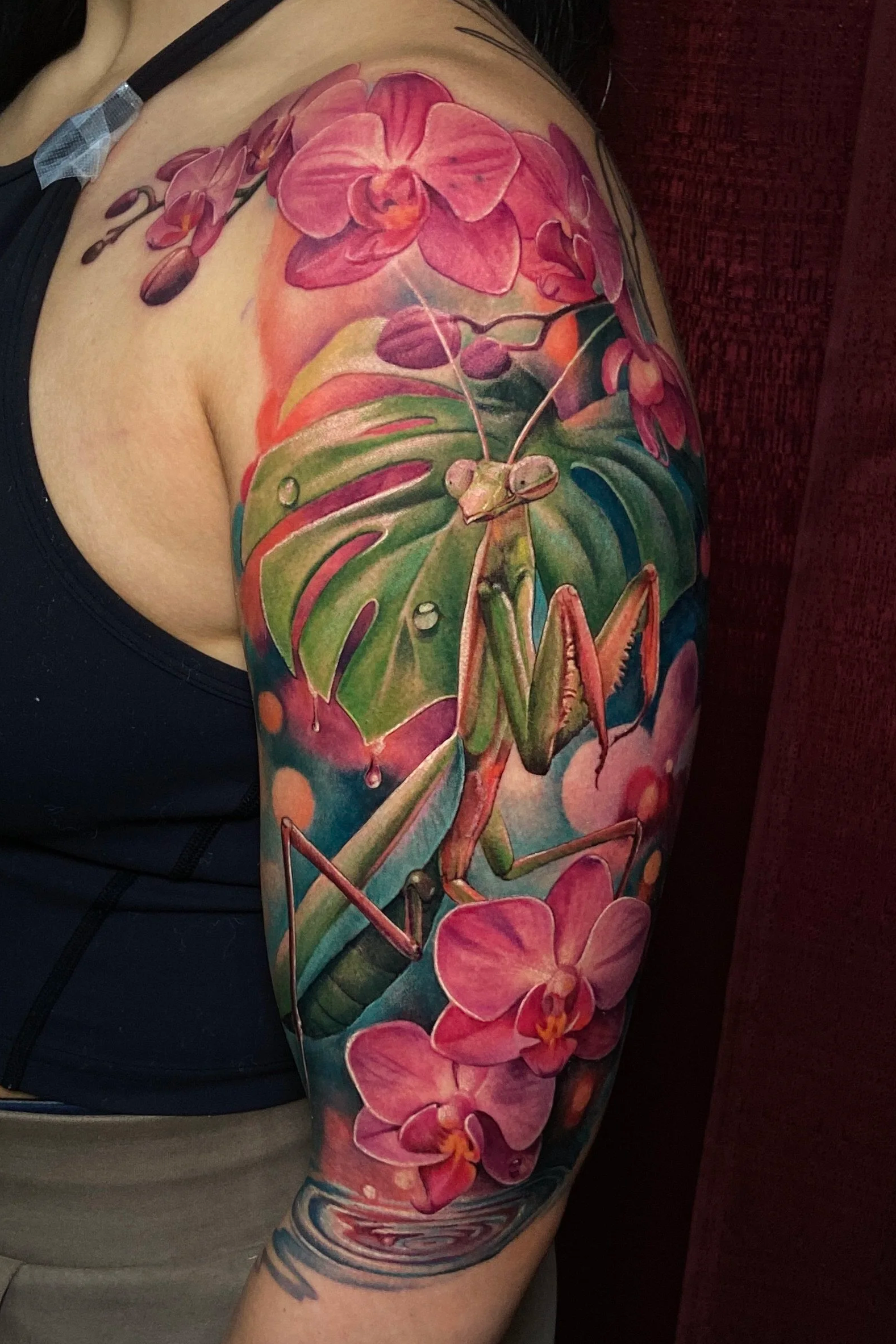 Adriana-Hallow-tattoo-Melanated-skin-color-realism-nyc-praying-mantis.png