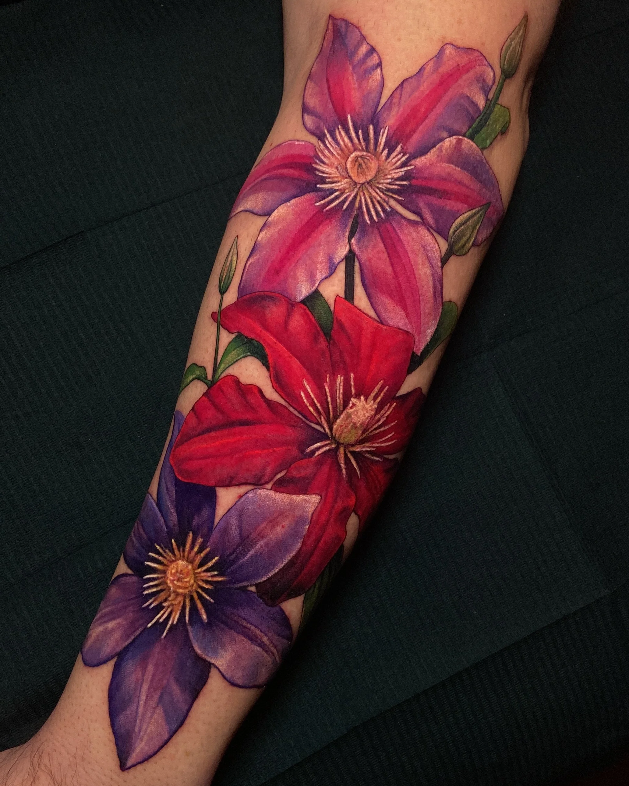 Adriana-hallow-tattoo-Melanated-skin-color-realism-nyc-clematis.png
