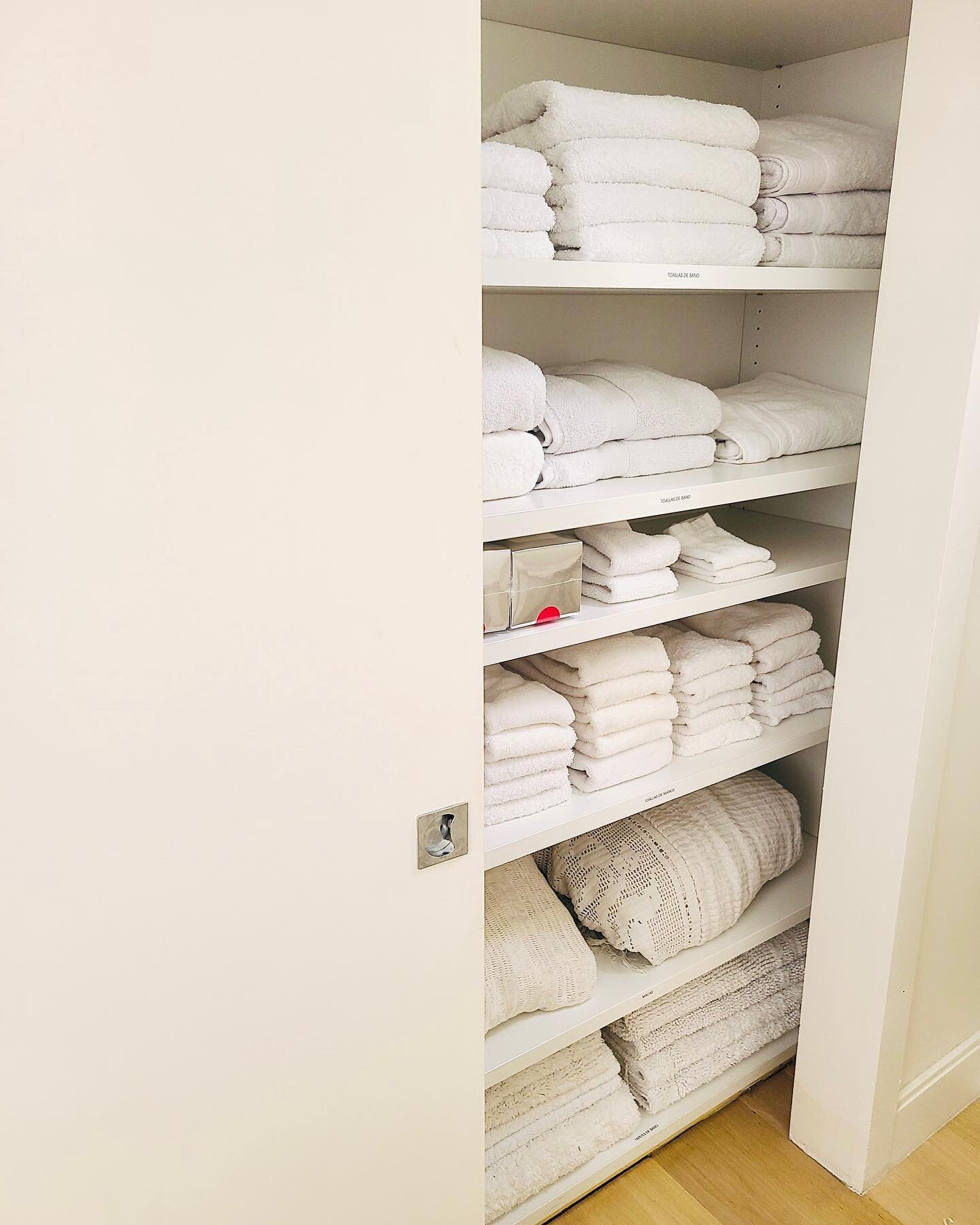 The perfect linen closet 🧺 Peep the organized labeling! 👀