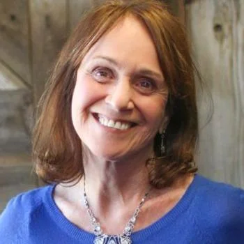 Carole Pertofsky 2.jpg