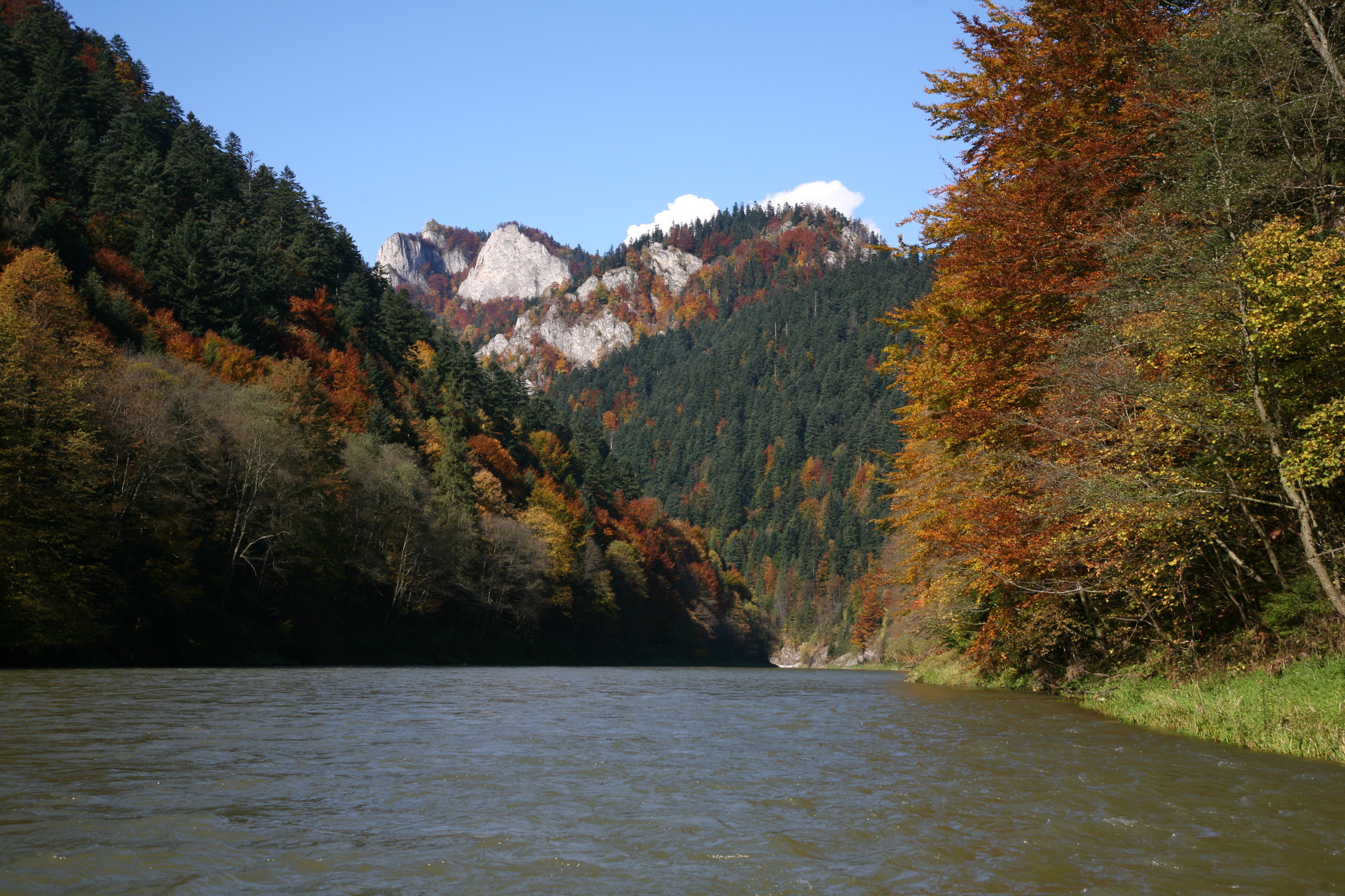  The valley was in middle of fall bloom and made for an enjoyable ride 