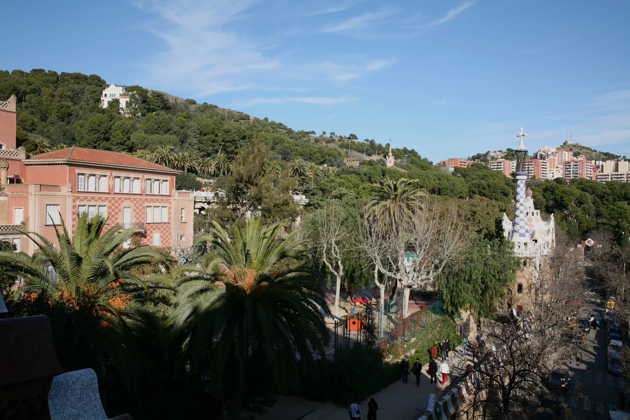  Some perspective on the size of the park.&nbsp; It’s not all strange architecture  