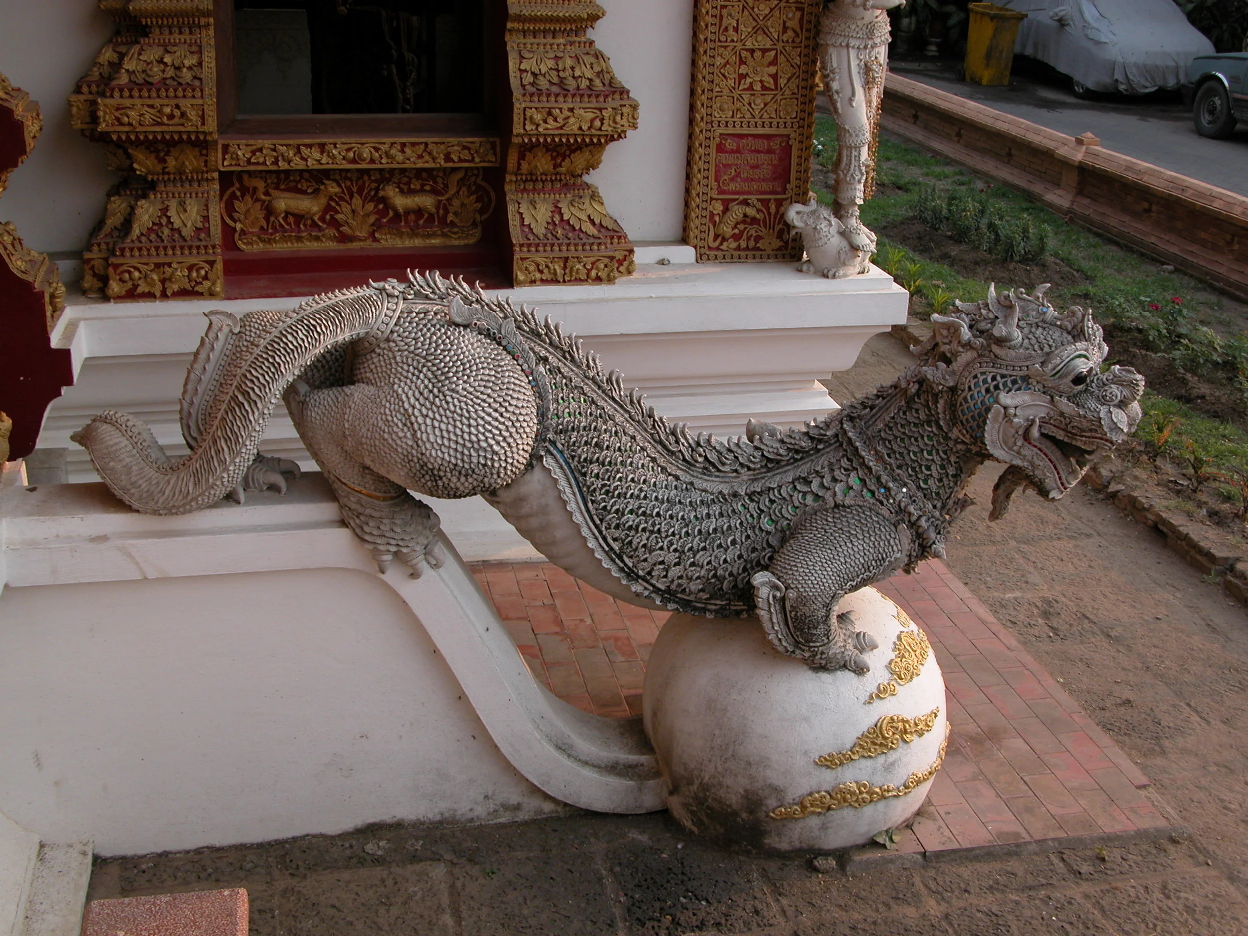  Wat Bupparam dragon 