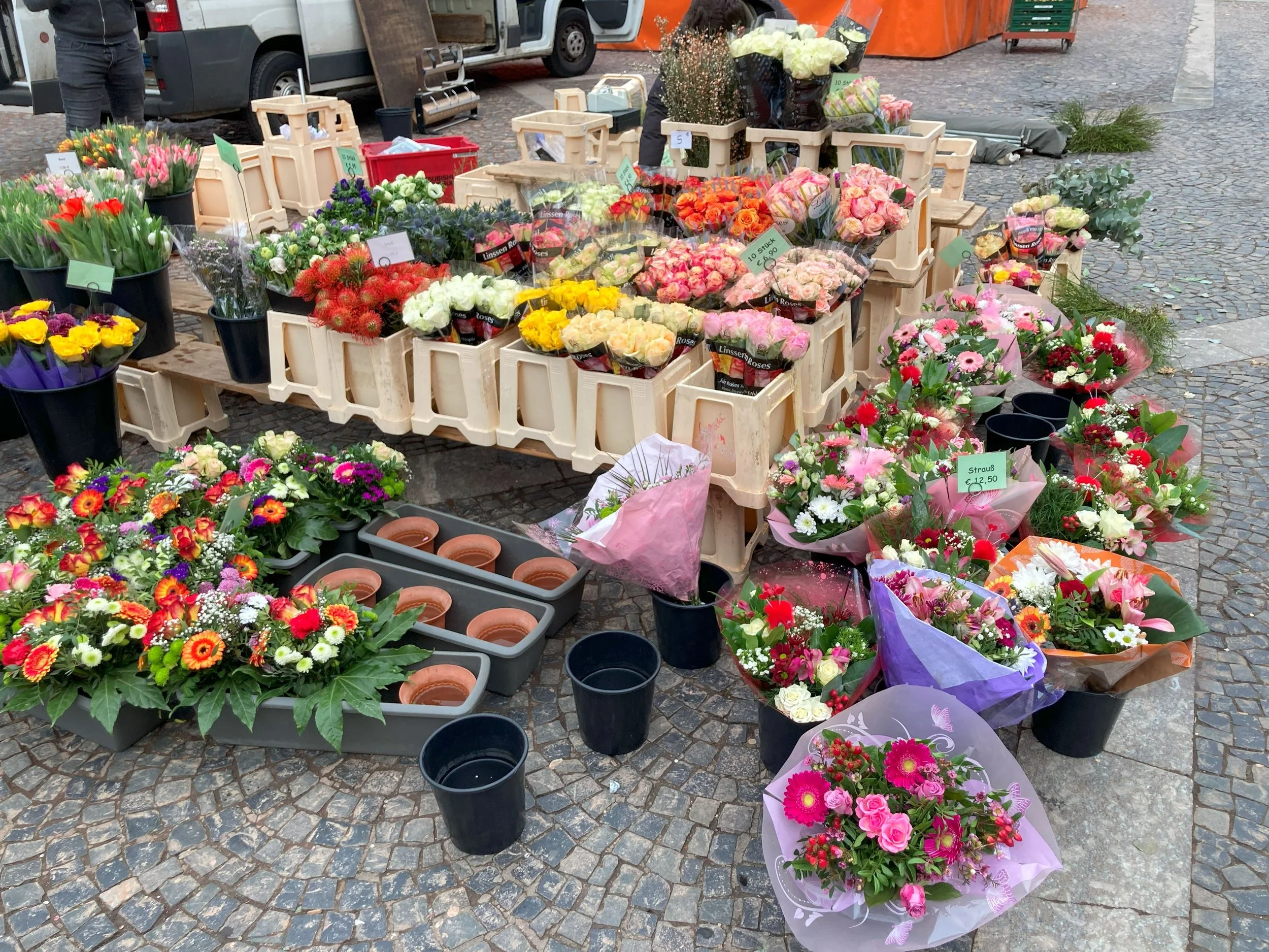  Last remains of the Markt Square morning market 