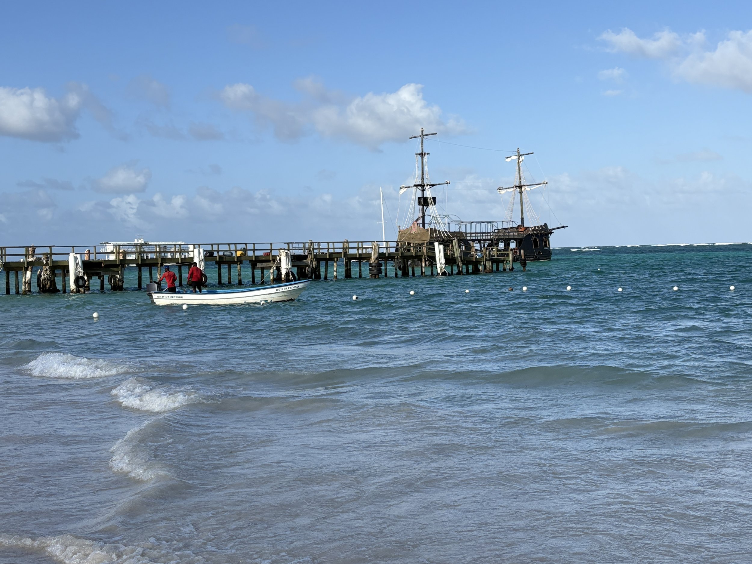  Walking further along the beach, there was a partial pier used to service some of the nearby boats 