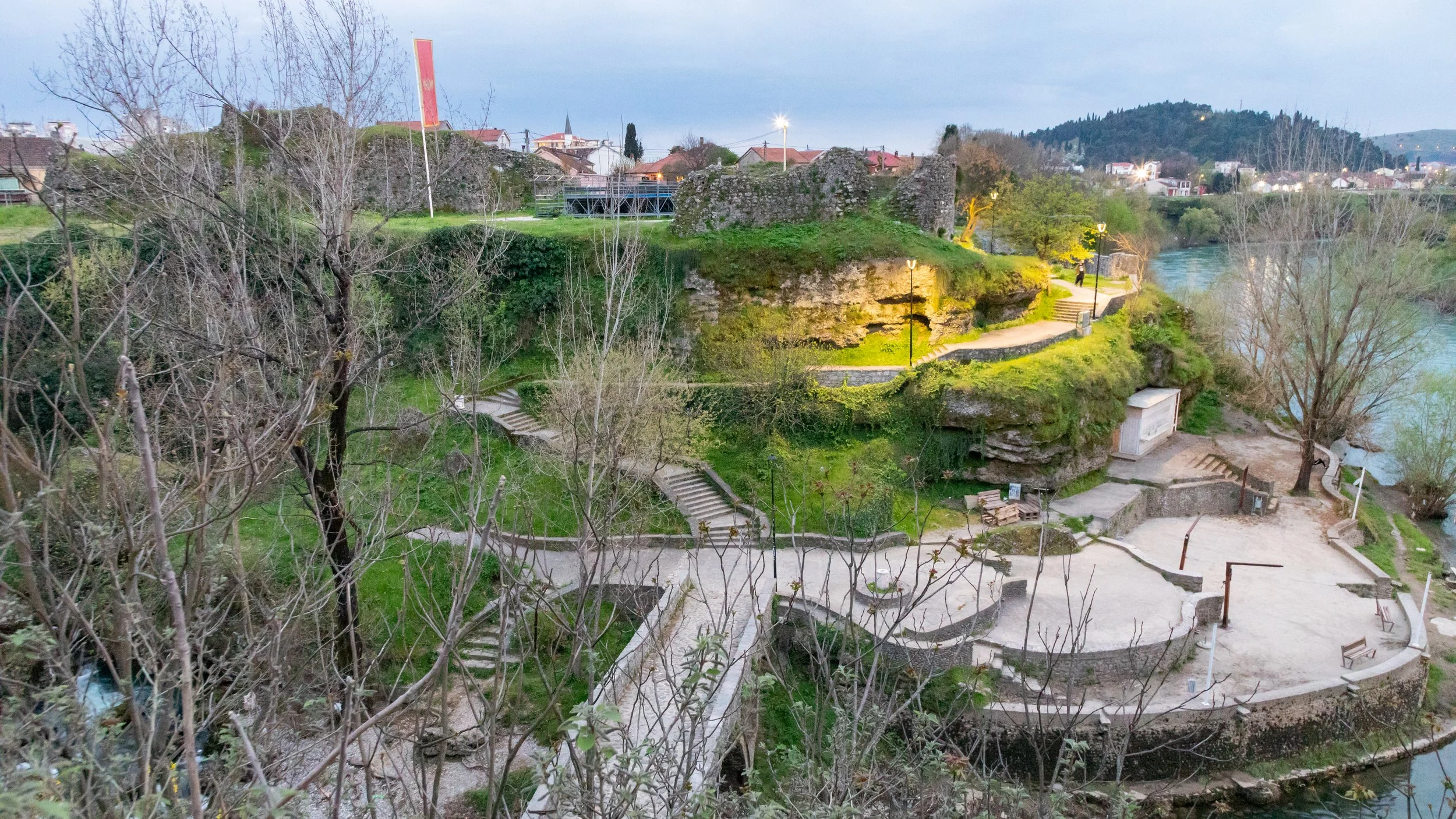 Ribnica fortress remains along the Morača rivers 