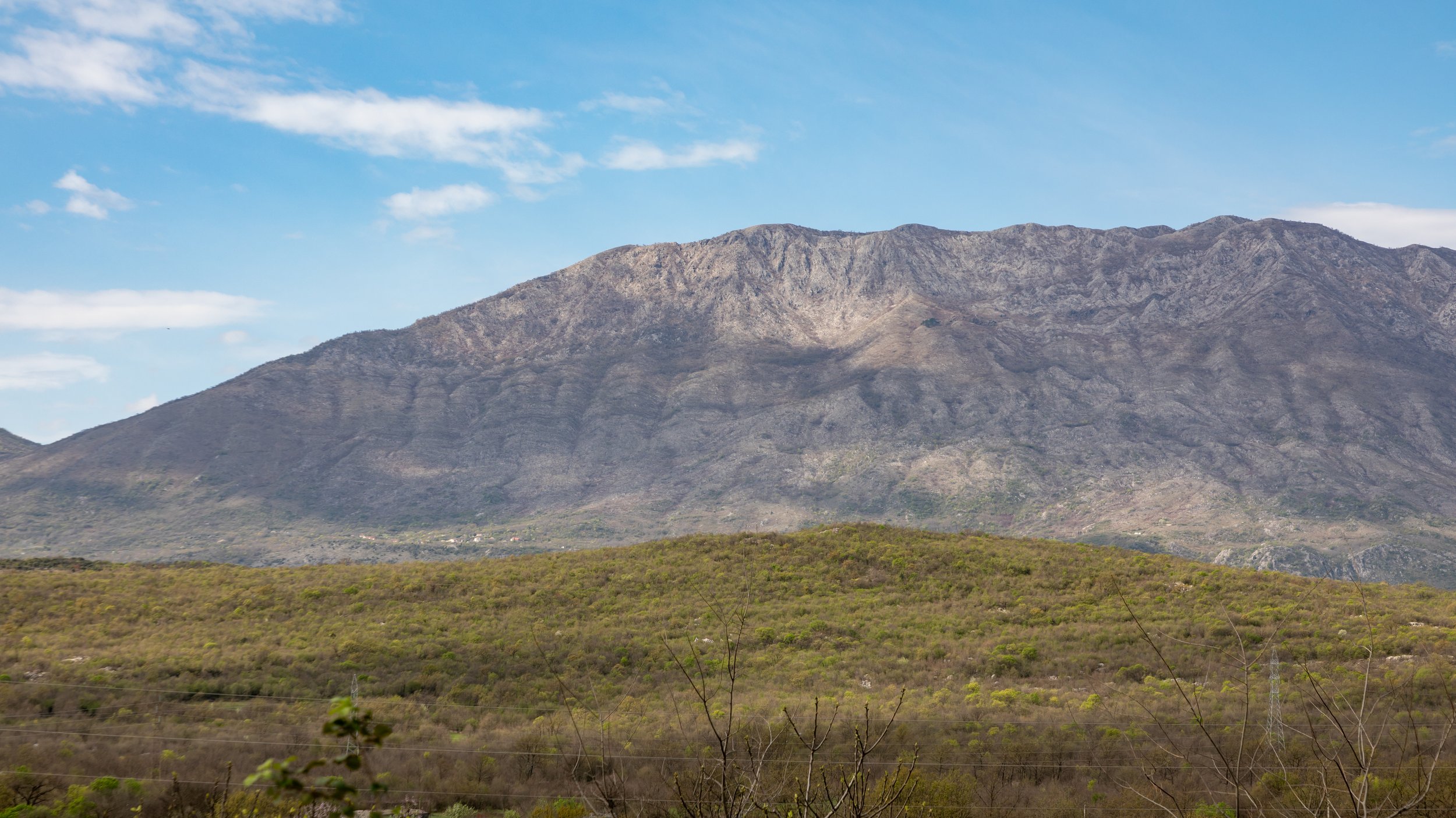  Our first view of the mountains 