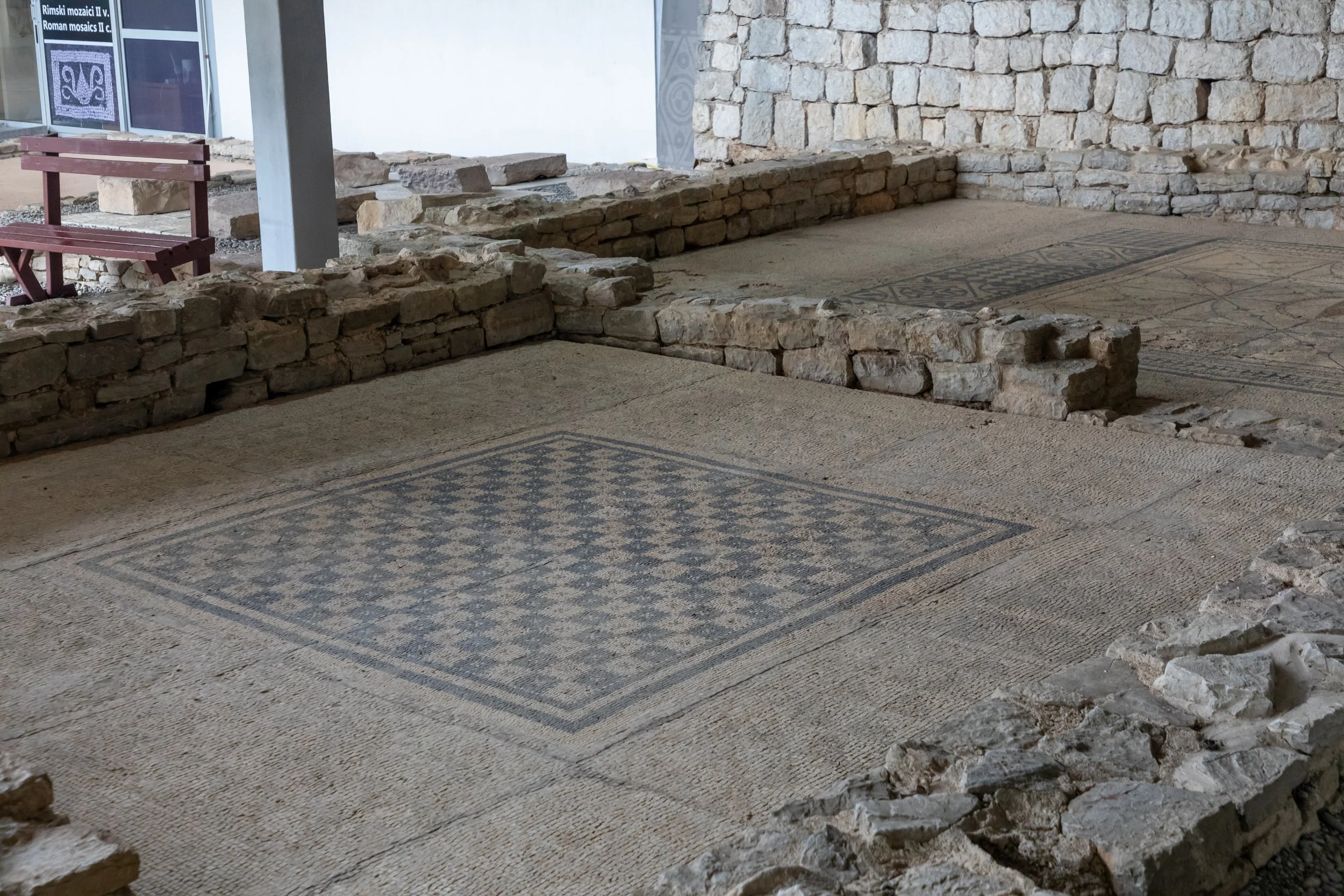  More floors with the foundation bricks 
