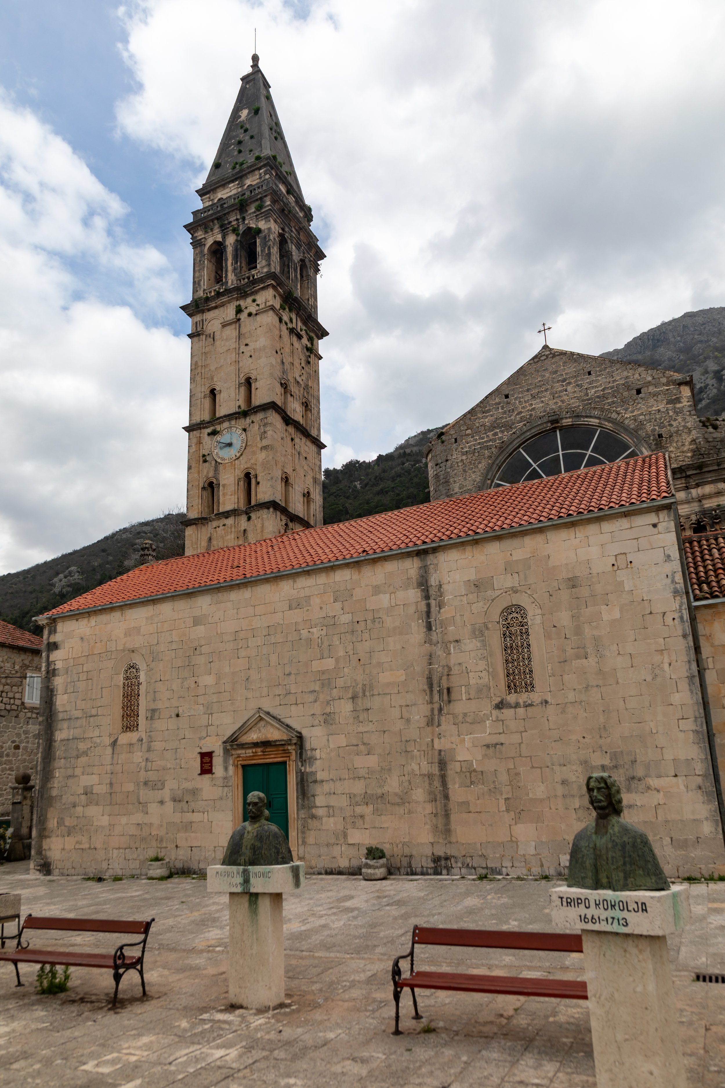  Perast’s Church of Saint Nicholas (1616)  