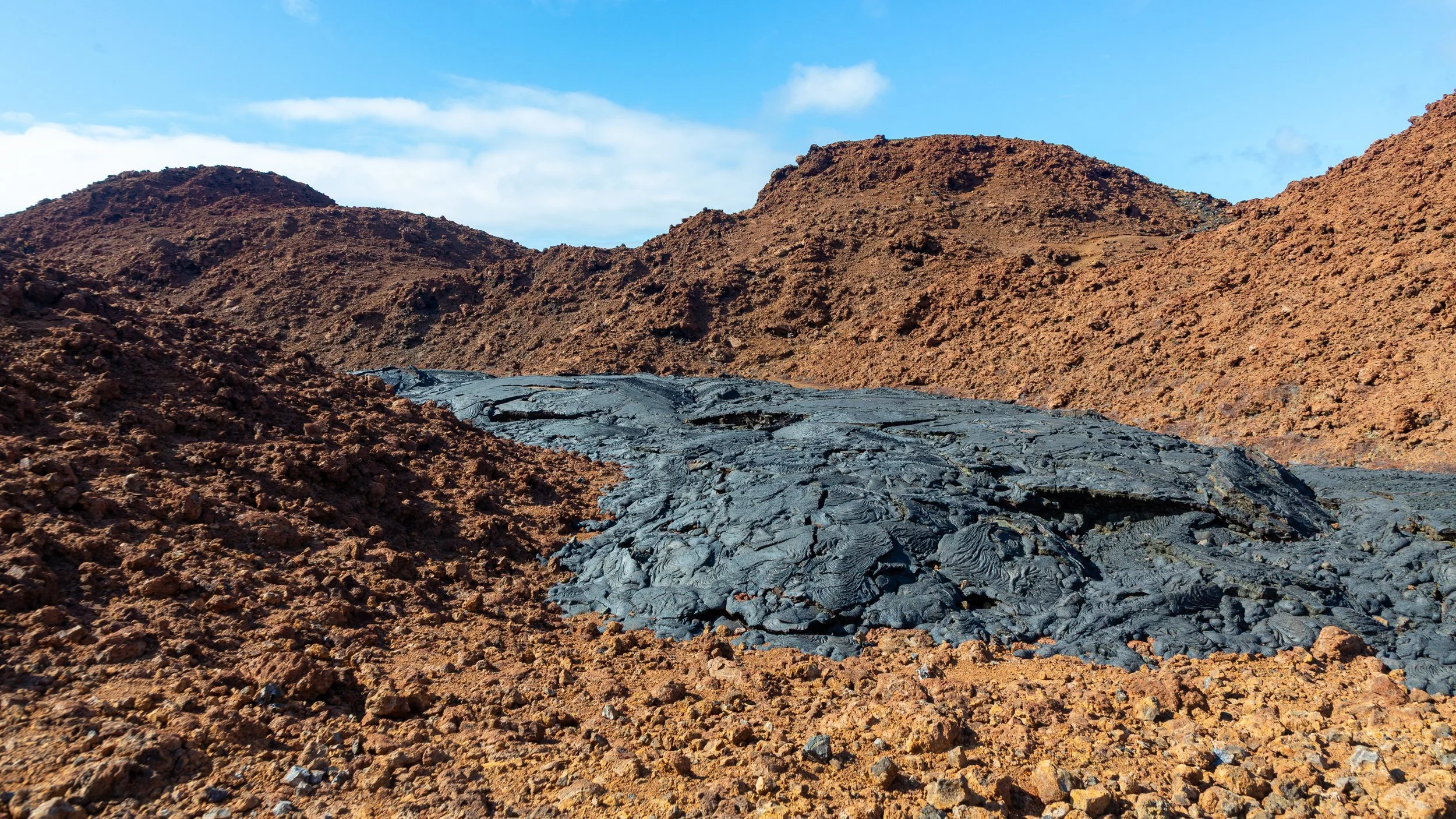  Combined terrain shows the different stages of volcanic activity on the island 