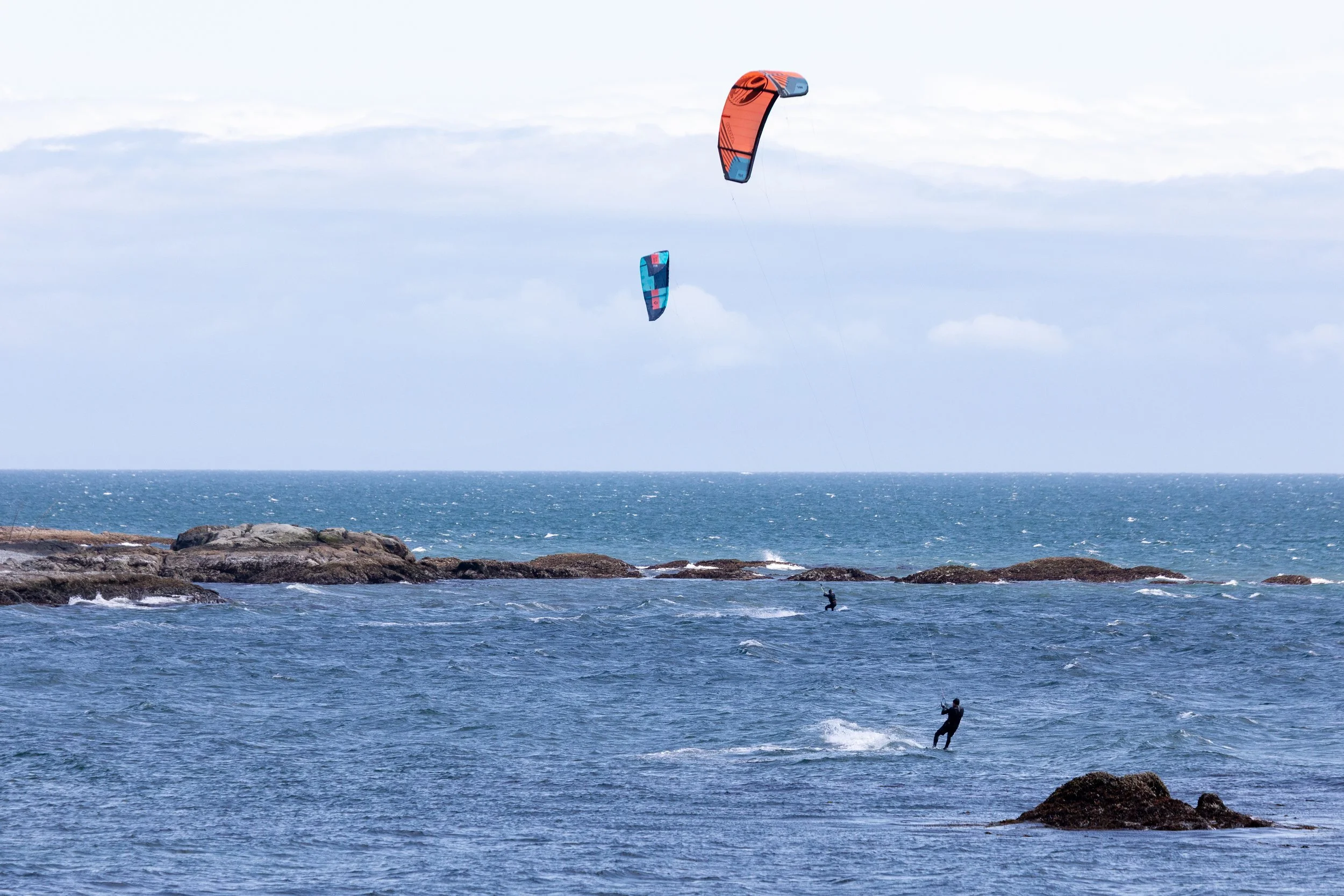  Kite surfers enjoying the wind 