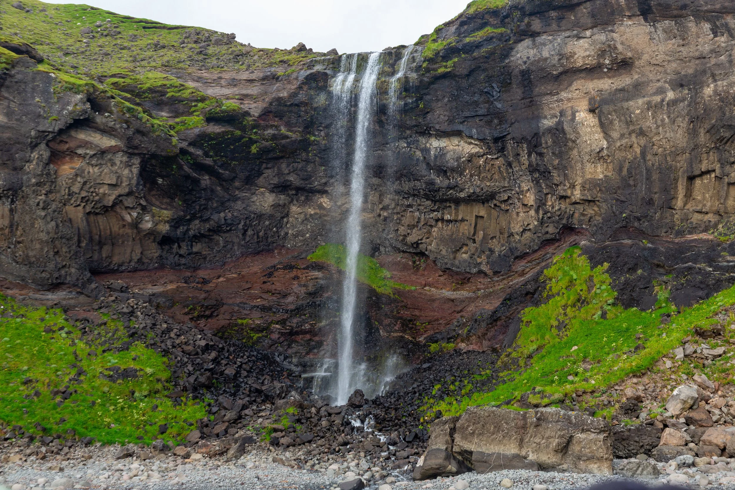  The 30m Múlafossur Waterfall from below 