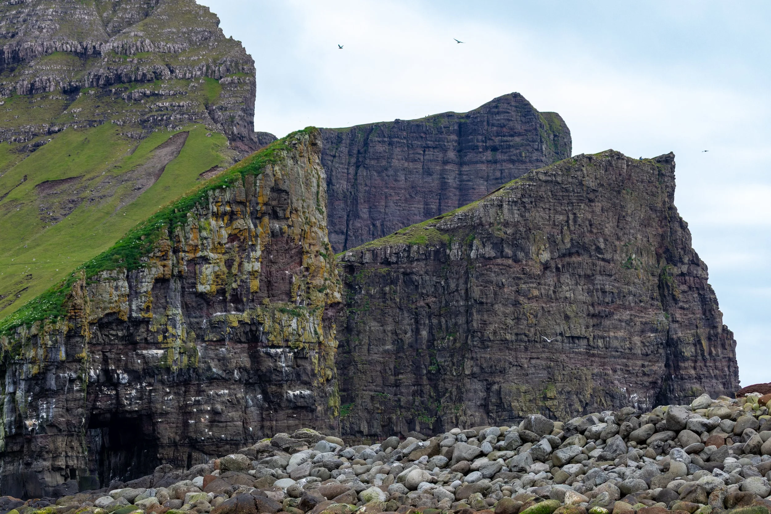  Up close to the rocky shore 