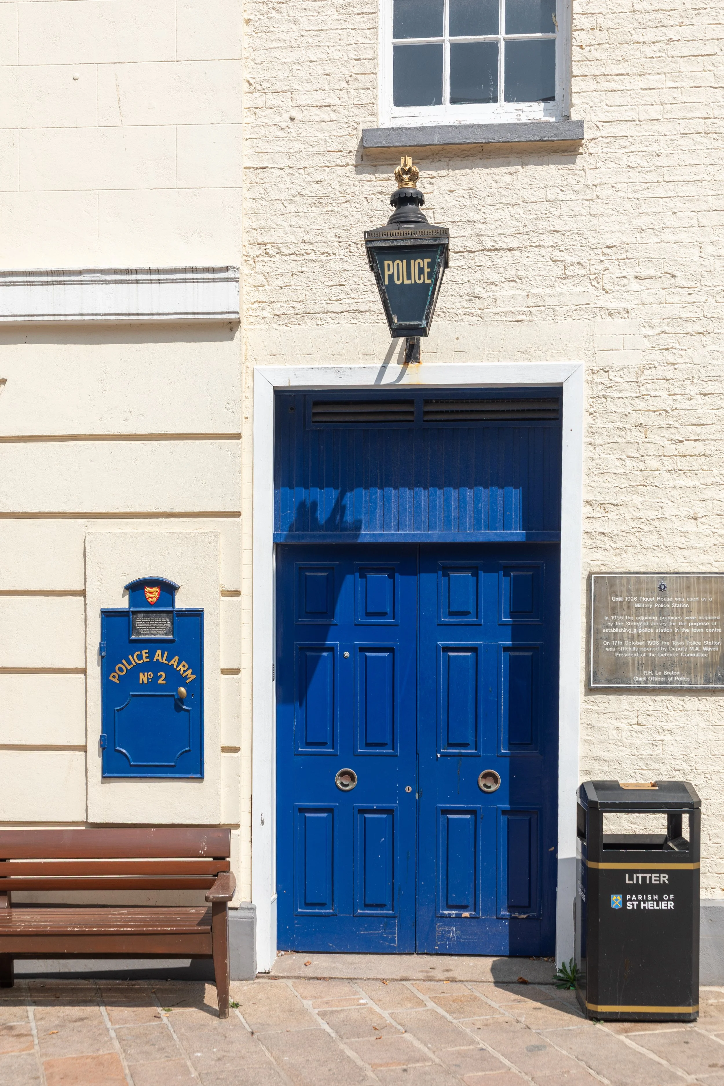  Piquet House bordering on Royal Square 