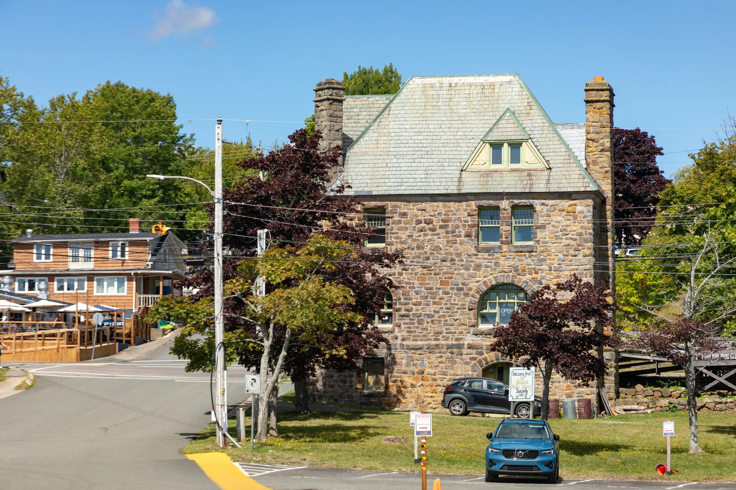  Gilbert H. Grosvenor Hall, a historic Baddeck building 